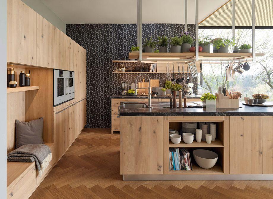 02_Kuechen_aus_echtem_Holz.jpg